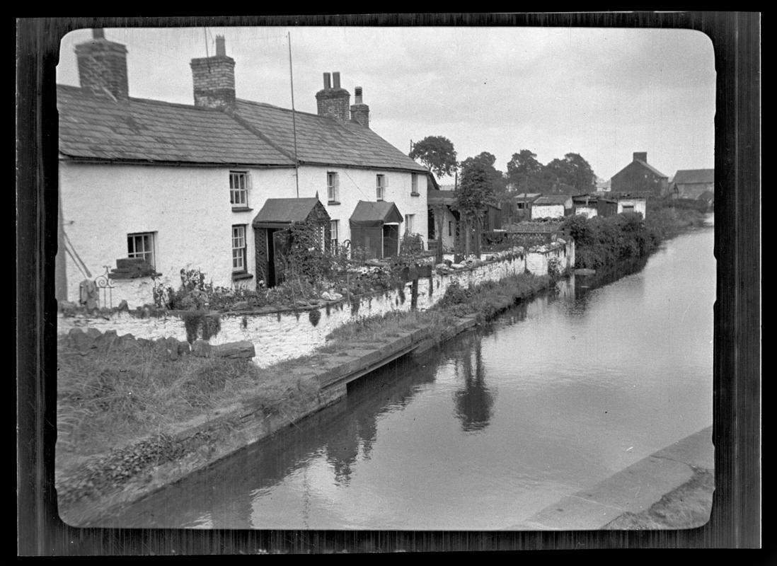 Glamorganshire Canal, negative