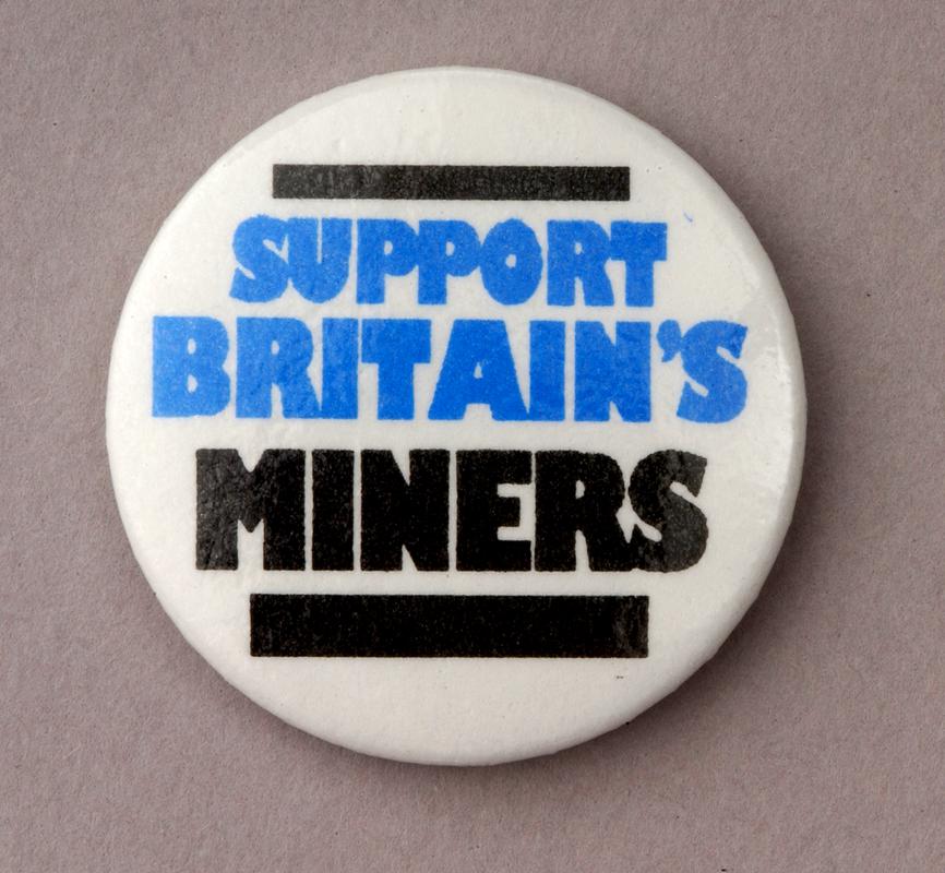 Lapel badge "Support Britain's Miners"