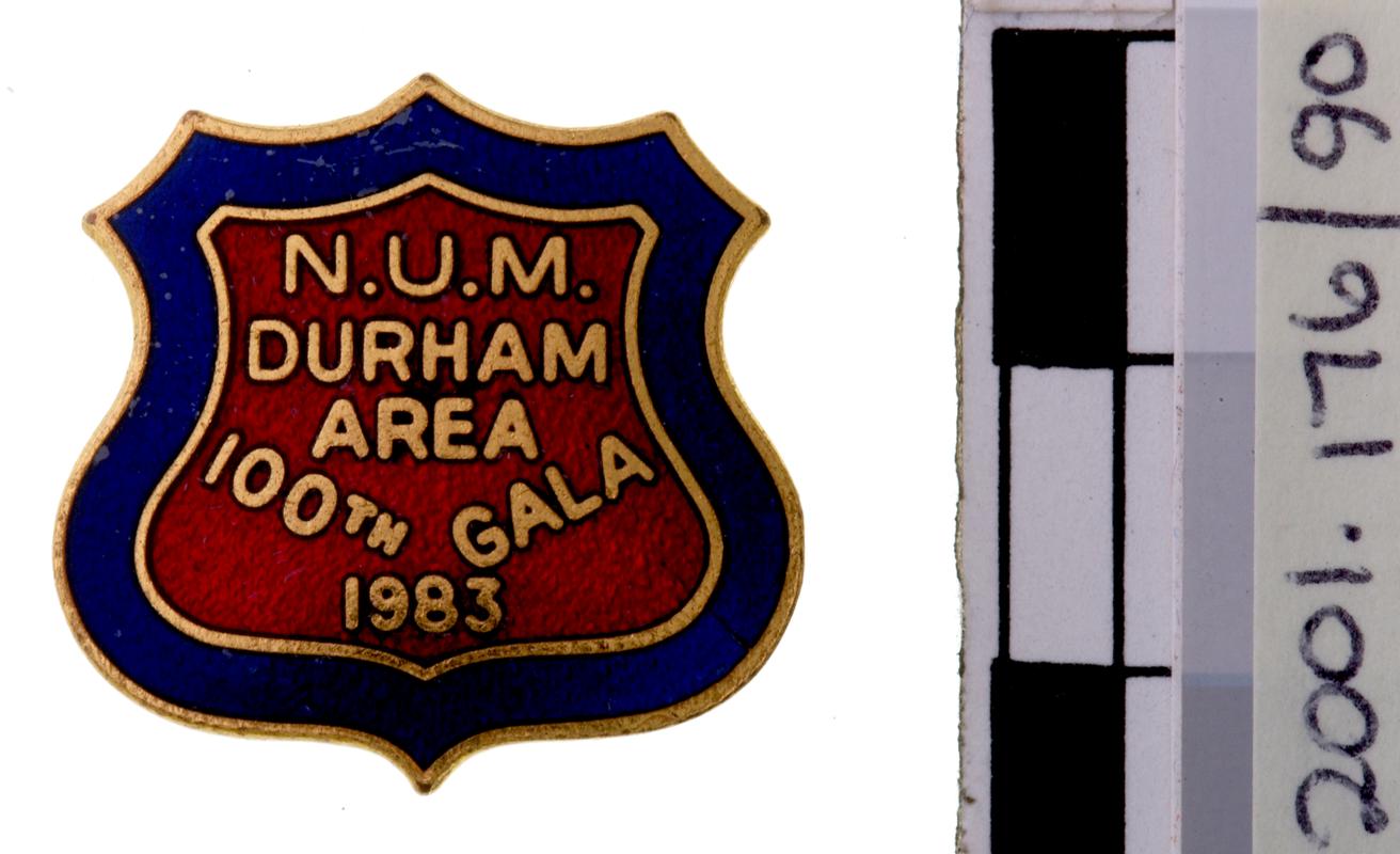 N.U.M. Durham Area, badge