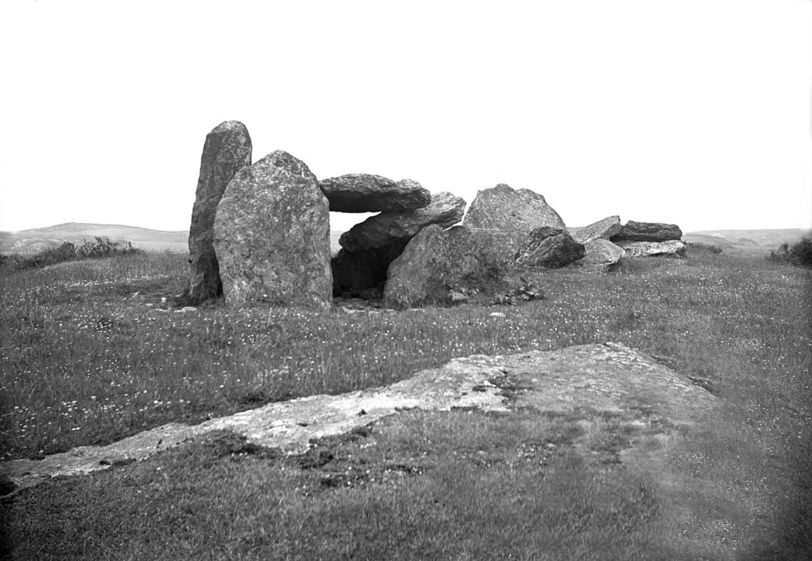 Trefignath chambered tomb