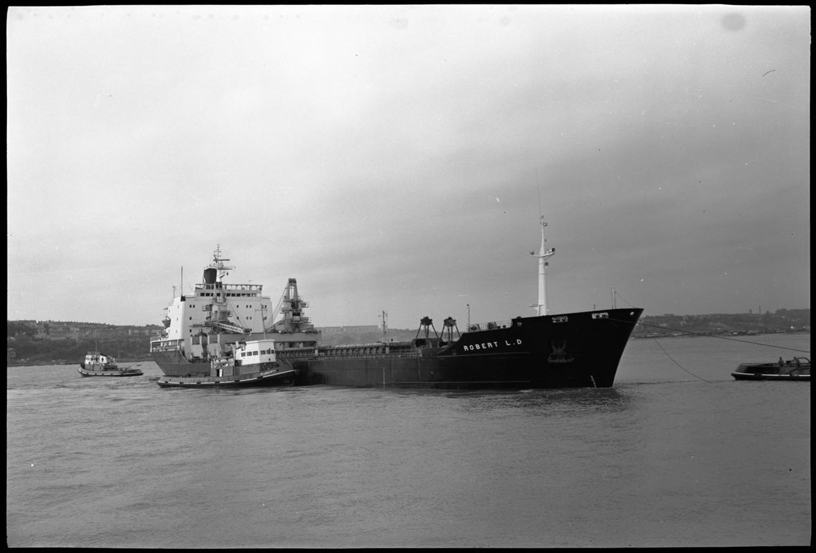 M.V. ROBERT L.D., negative