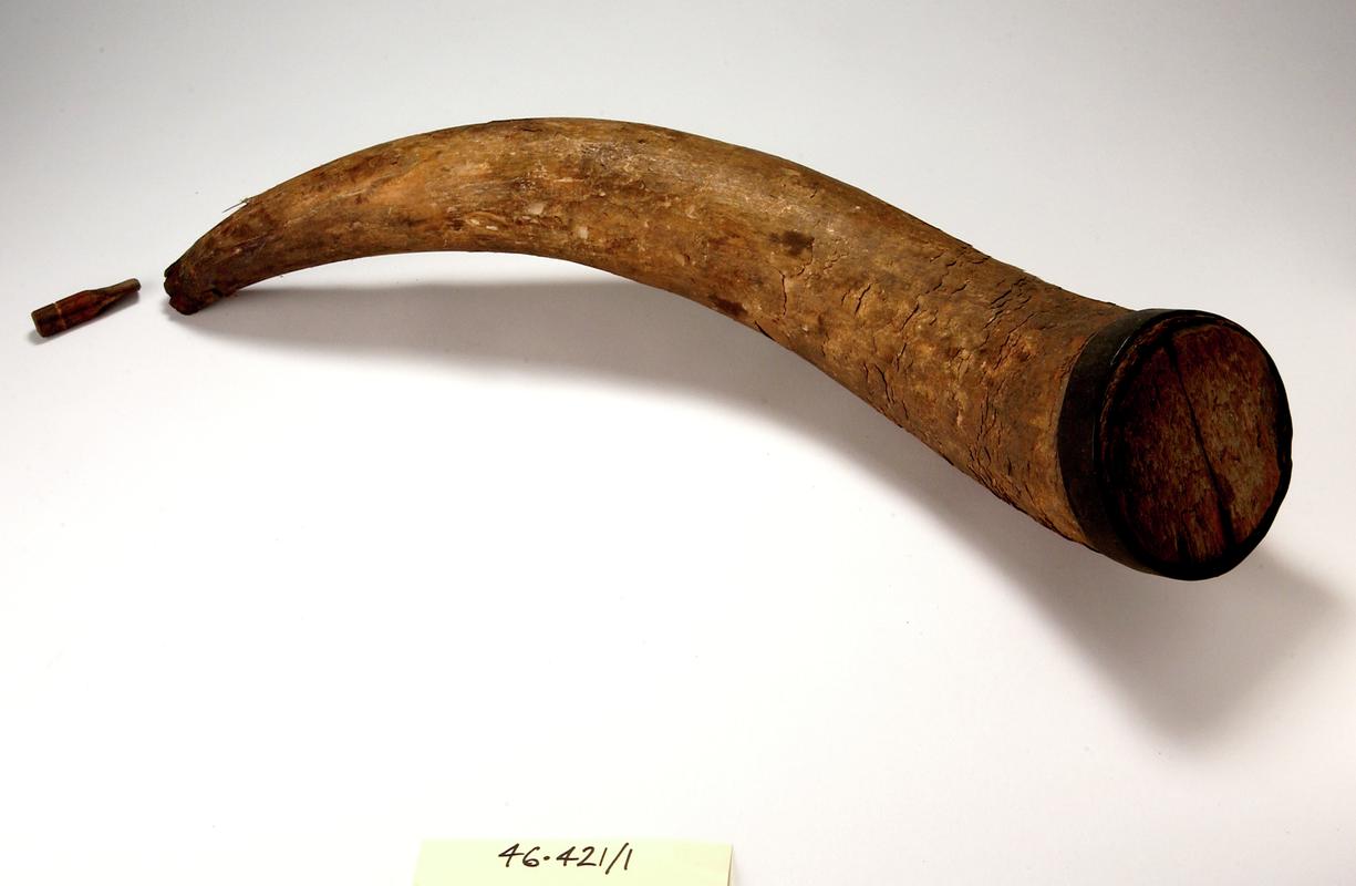 Powder horn