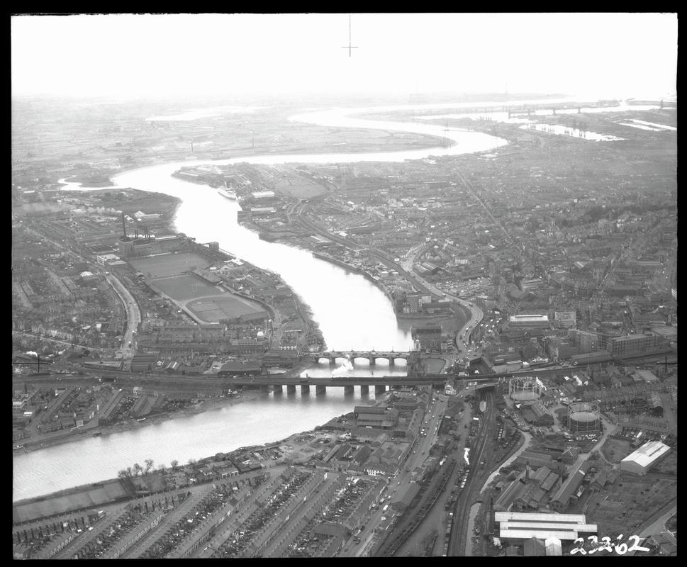 River Usk, negative