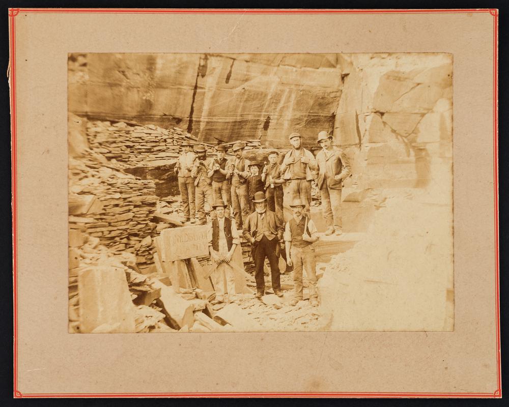 Group of workers at Mynyddislwyn quarry.