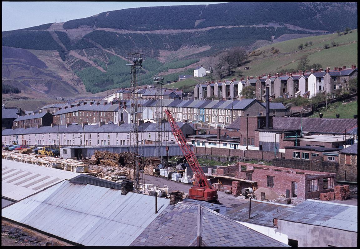 Garw Colliery and housing.