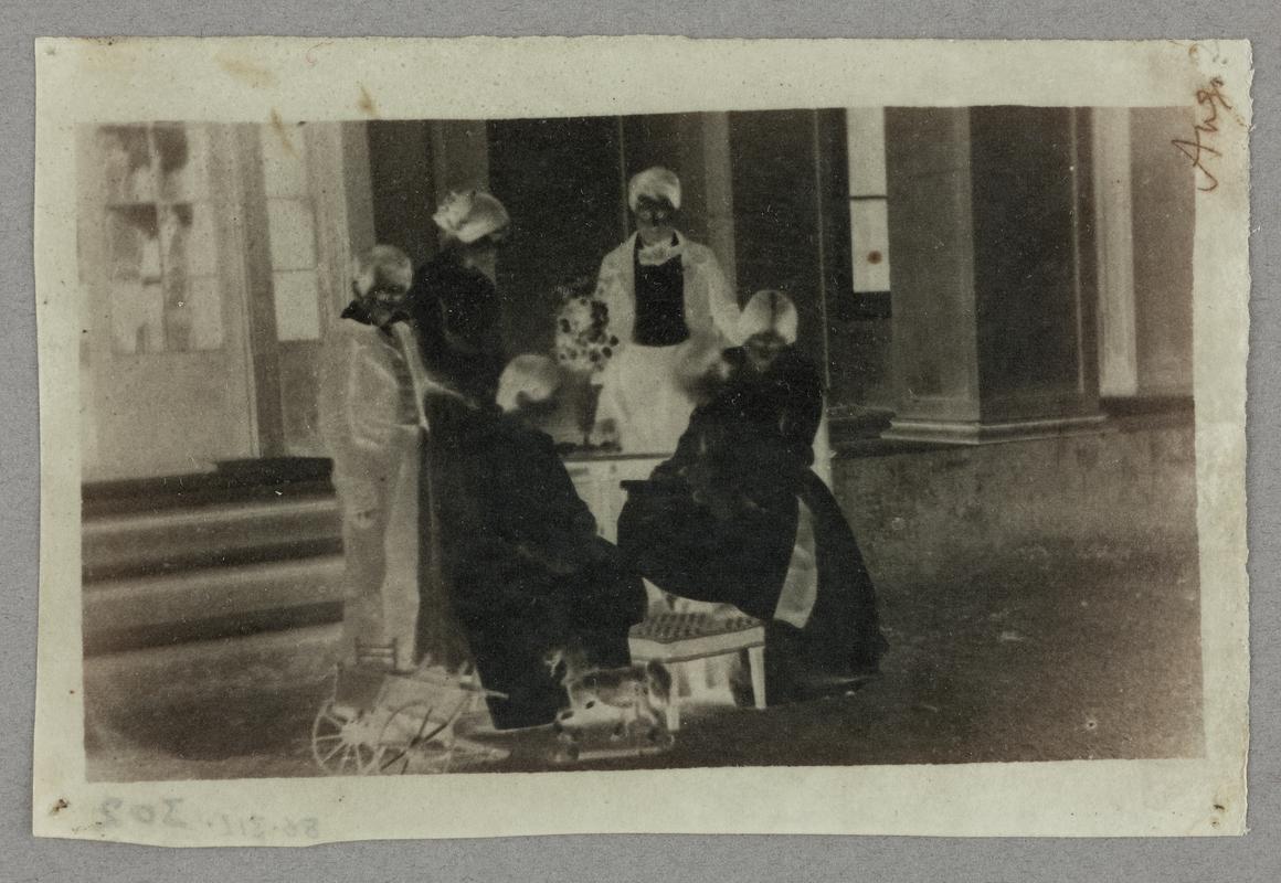 Llewelyn family birthday group, negative