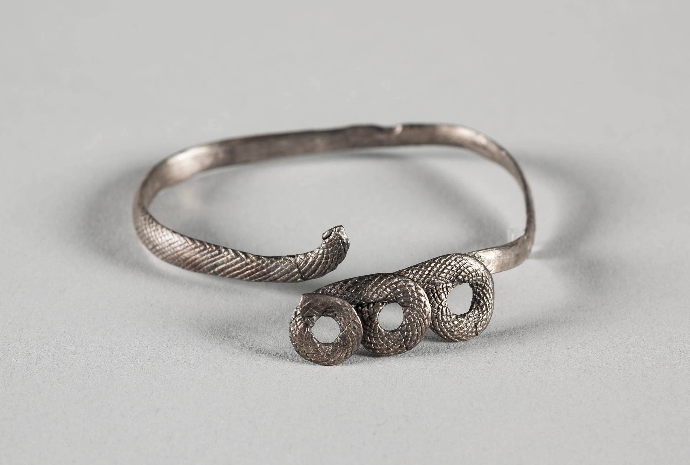Roman silver bracelet
