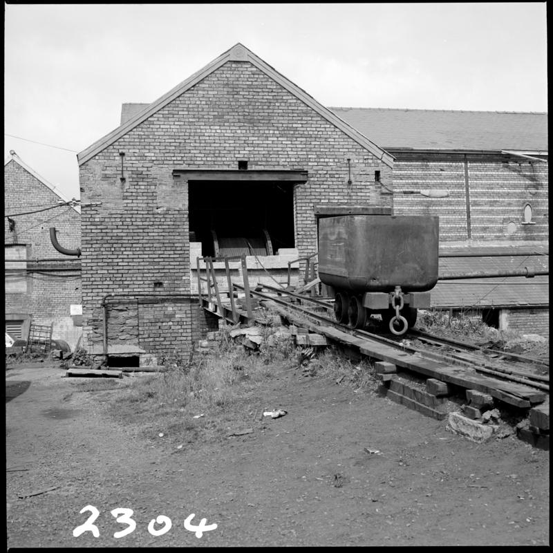 Black and white film negative showing a dram circuit, Morlais Colliery 13 May 1981.  'Morlais 13/5/81' is transcribed from original negative bag.