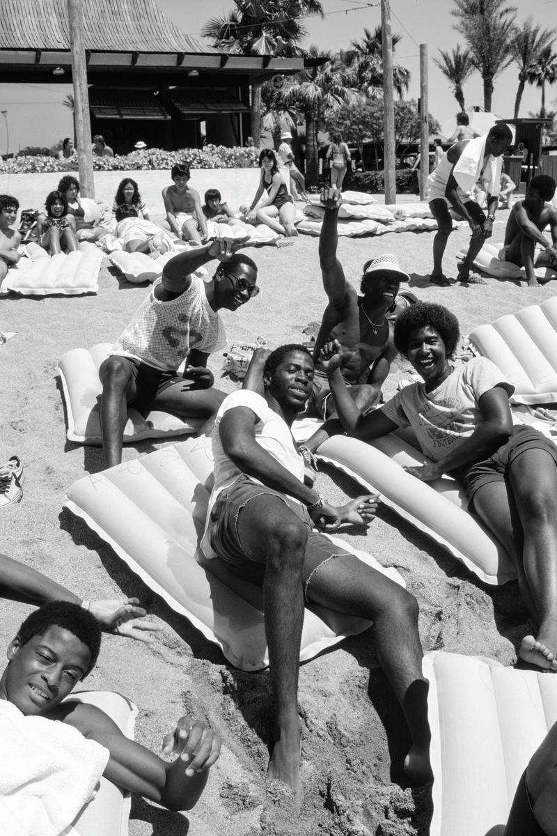 USA. ARIZONA. Tempe. Big Surf. The artificial beach at the Water Park. Opened in 1969, the first Wave Poll in the USA. 1980.