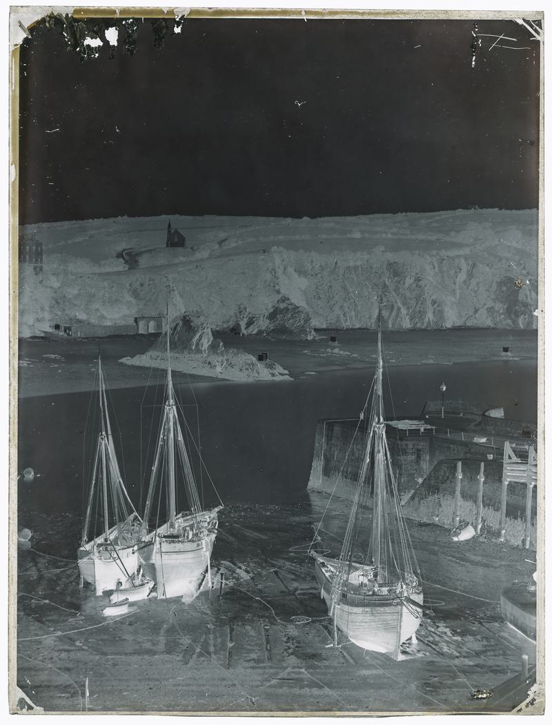 Tenby Harbour (glass negative)