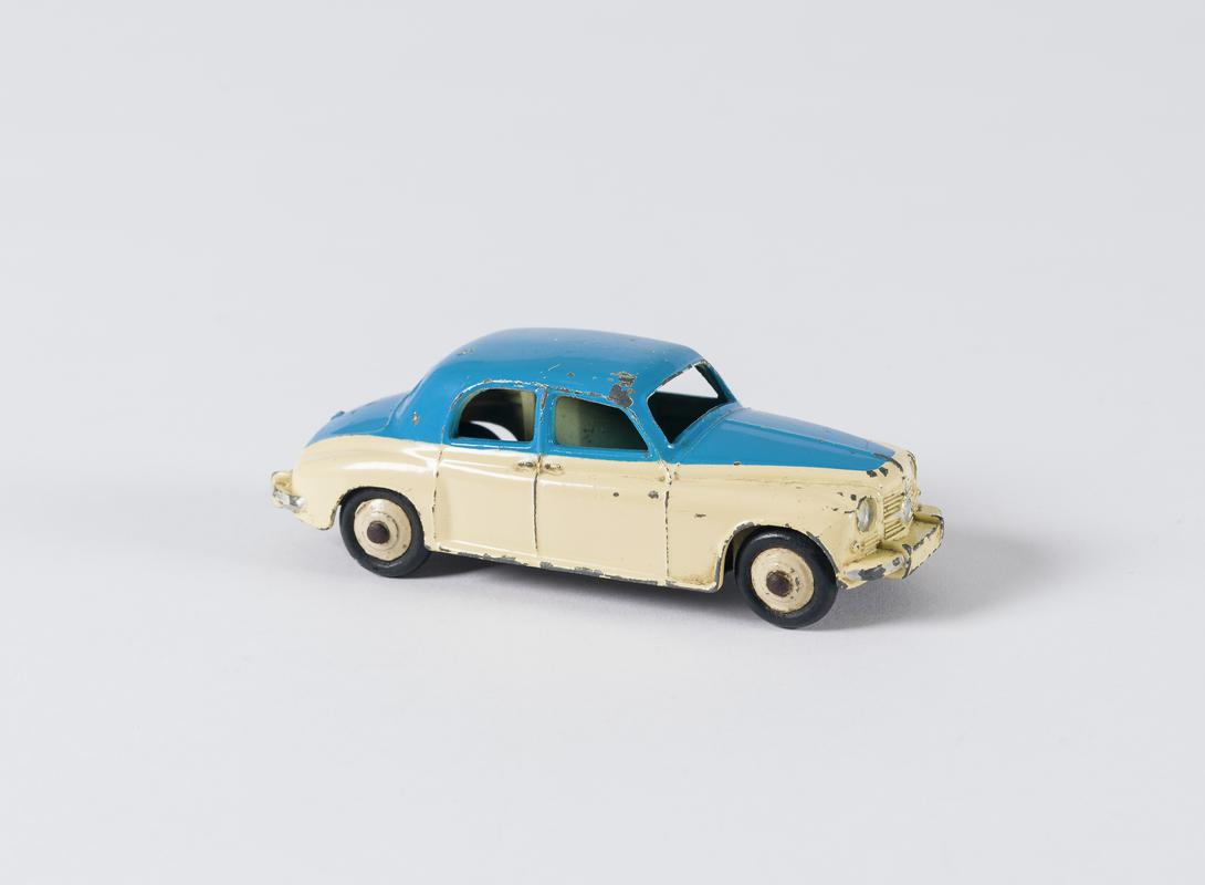 Toy Car - Rover 75, Dinky Toys