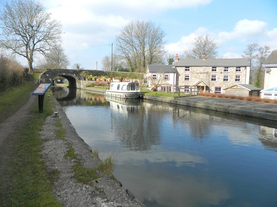 Brecon & Abergavenny Canal: Govilon Wharf viewed from east. This is the same viewpoint as 1994.8/3, 2015.98/26 and 2015.98/60 (lower).