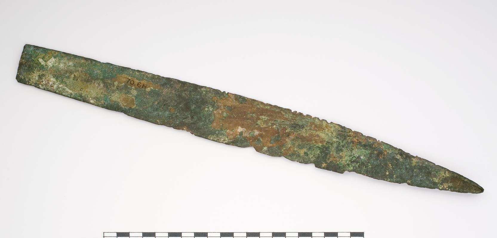 Late Bronze Age bronze sword