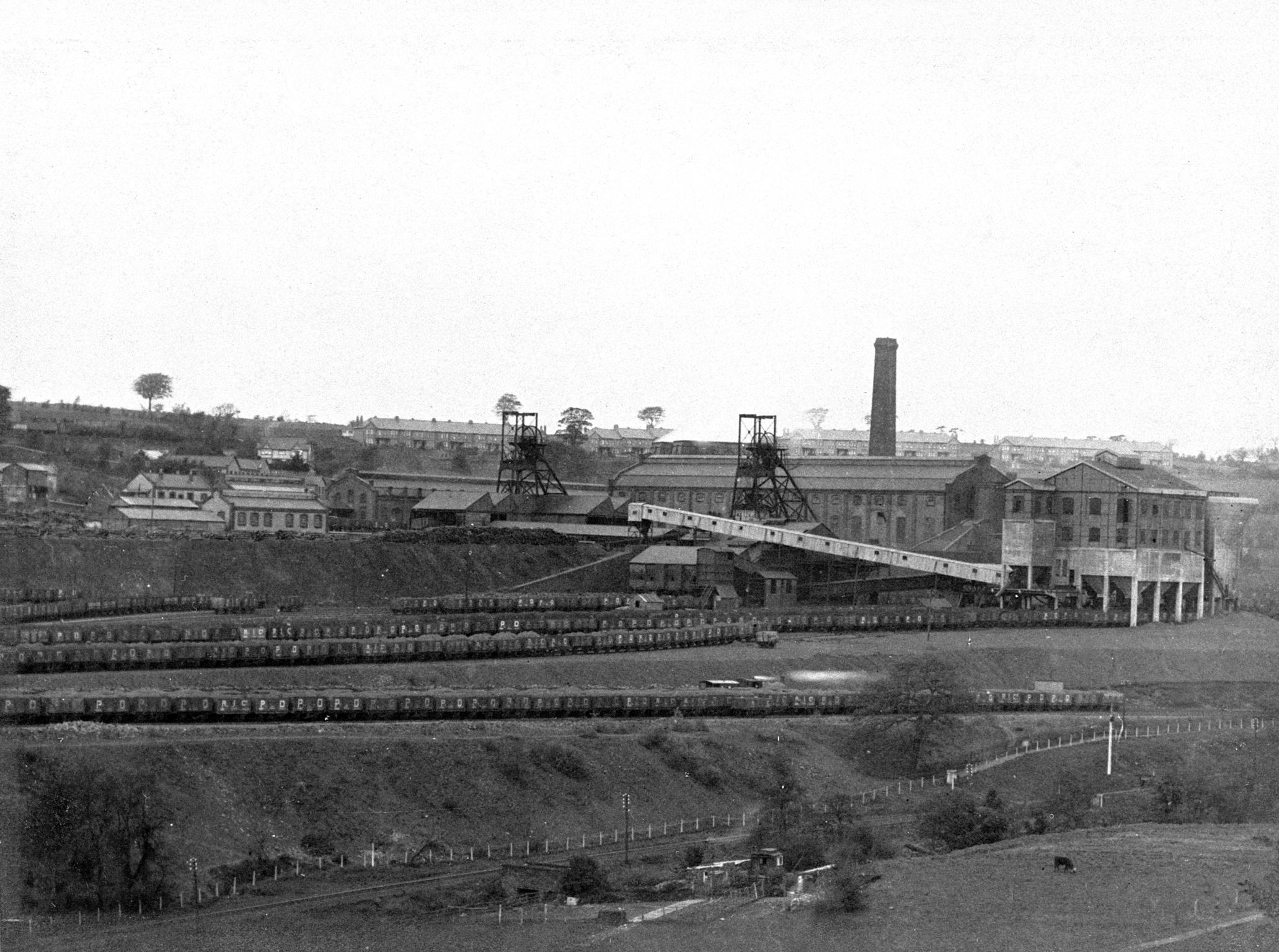 Powell Duffryn Steam Coal Co., photograph album