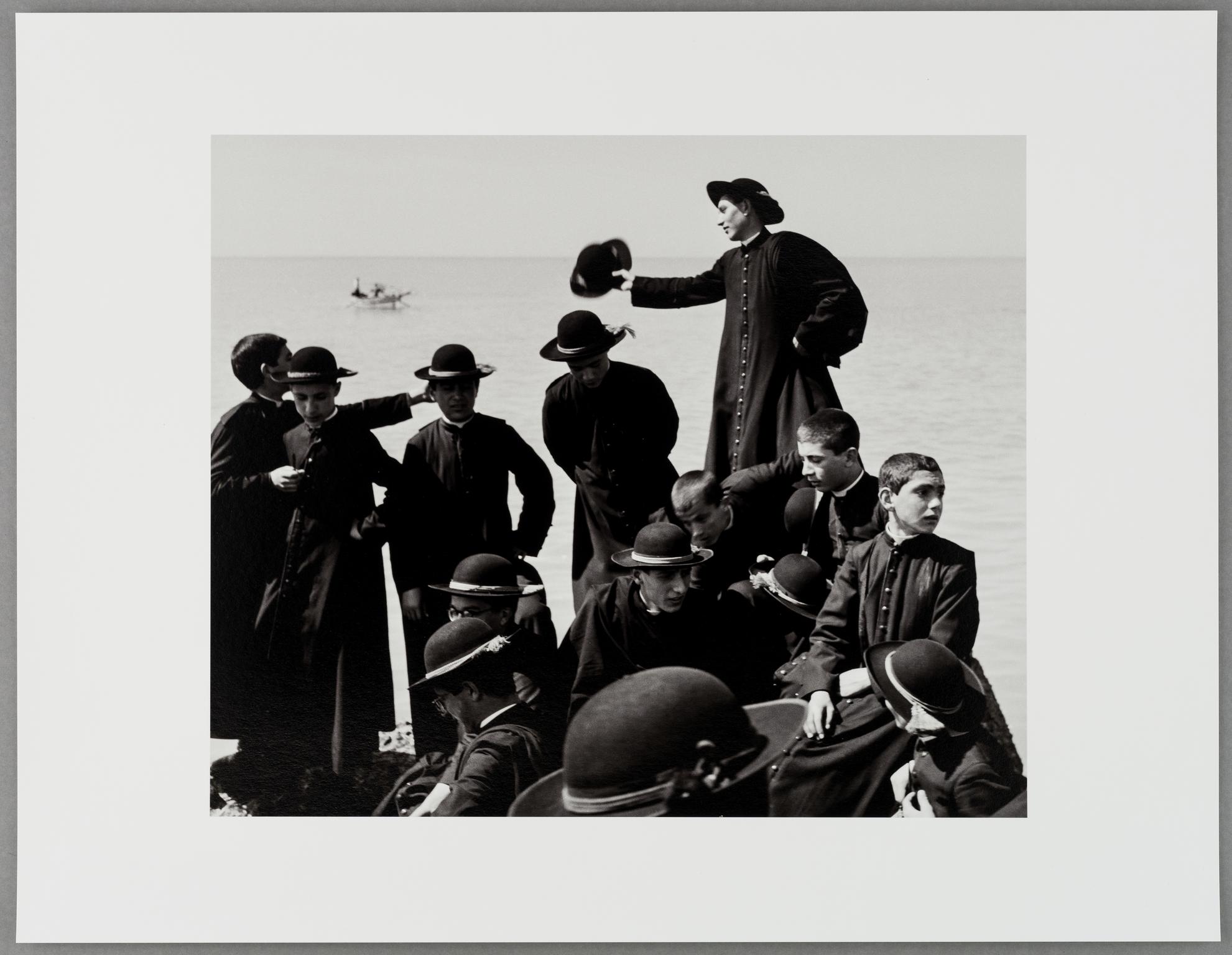 Seminarists by the sea, Naples