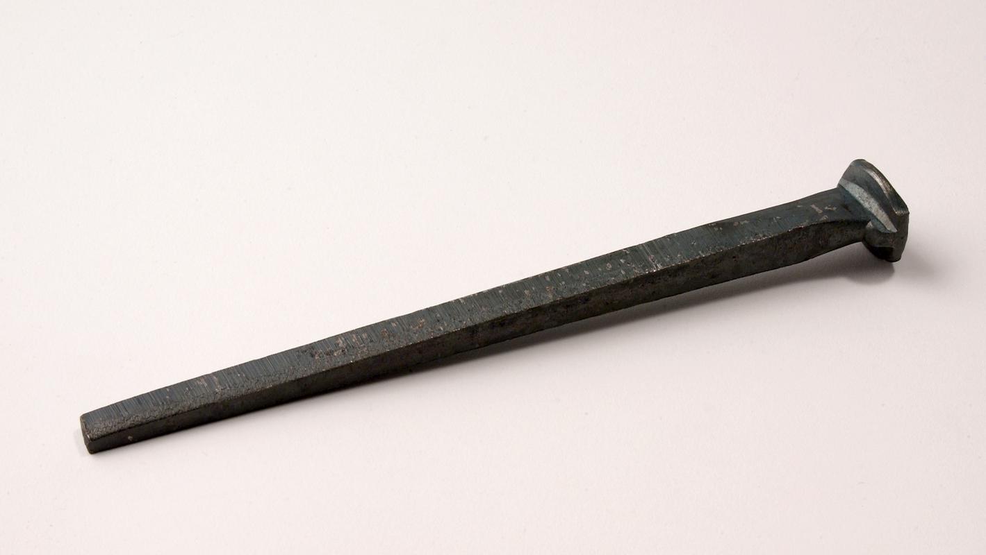 Wrought iron nail (length 180mm)