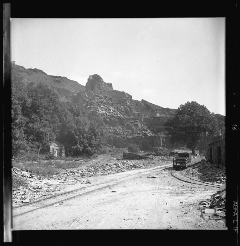 General view of Ponc y Muriau and the 'Ceiliog Mawr', Dinorwig Quarry, early 1960s.