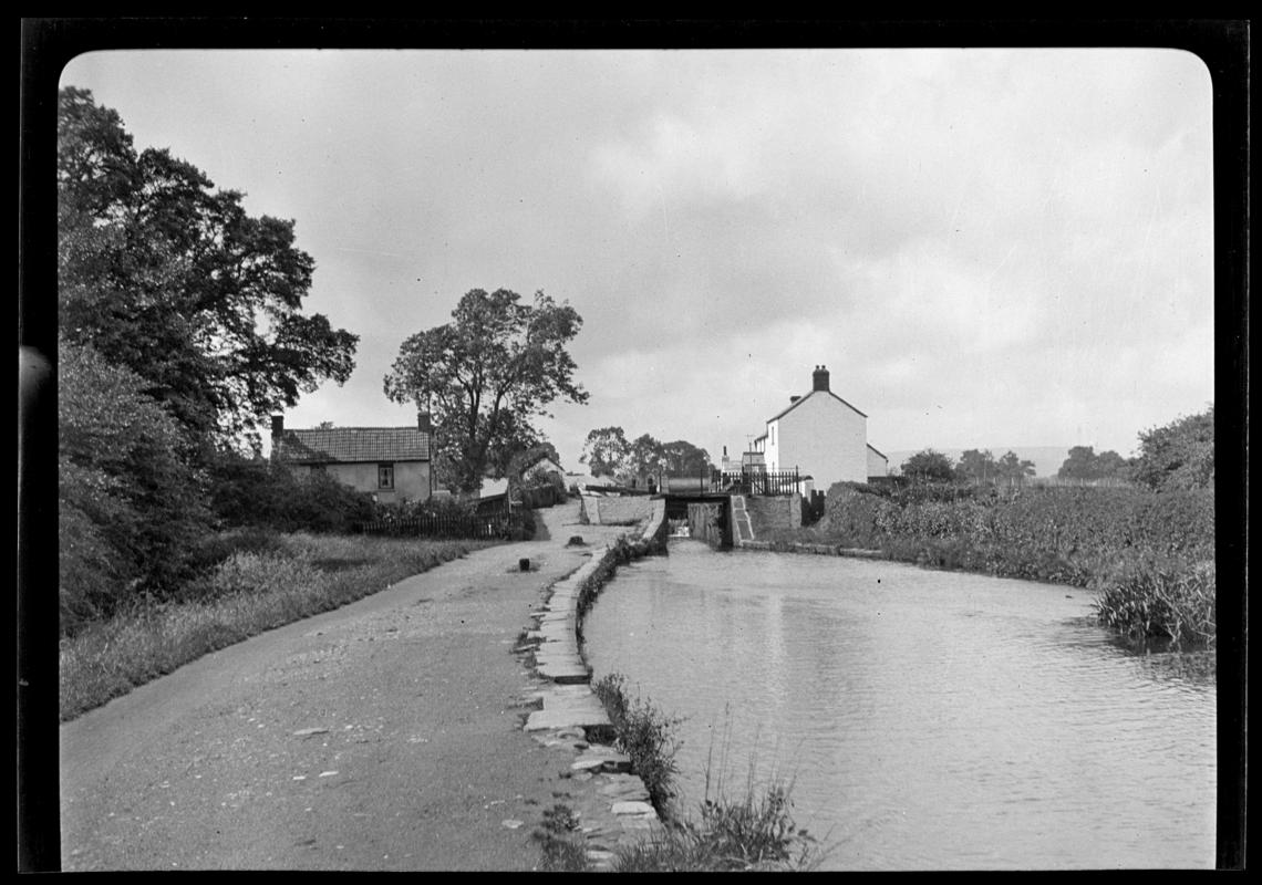 Glamorganshire Canal, negative