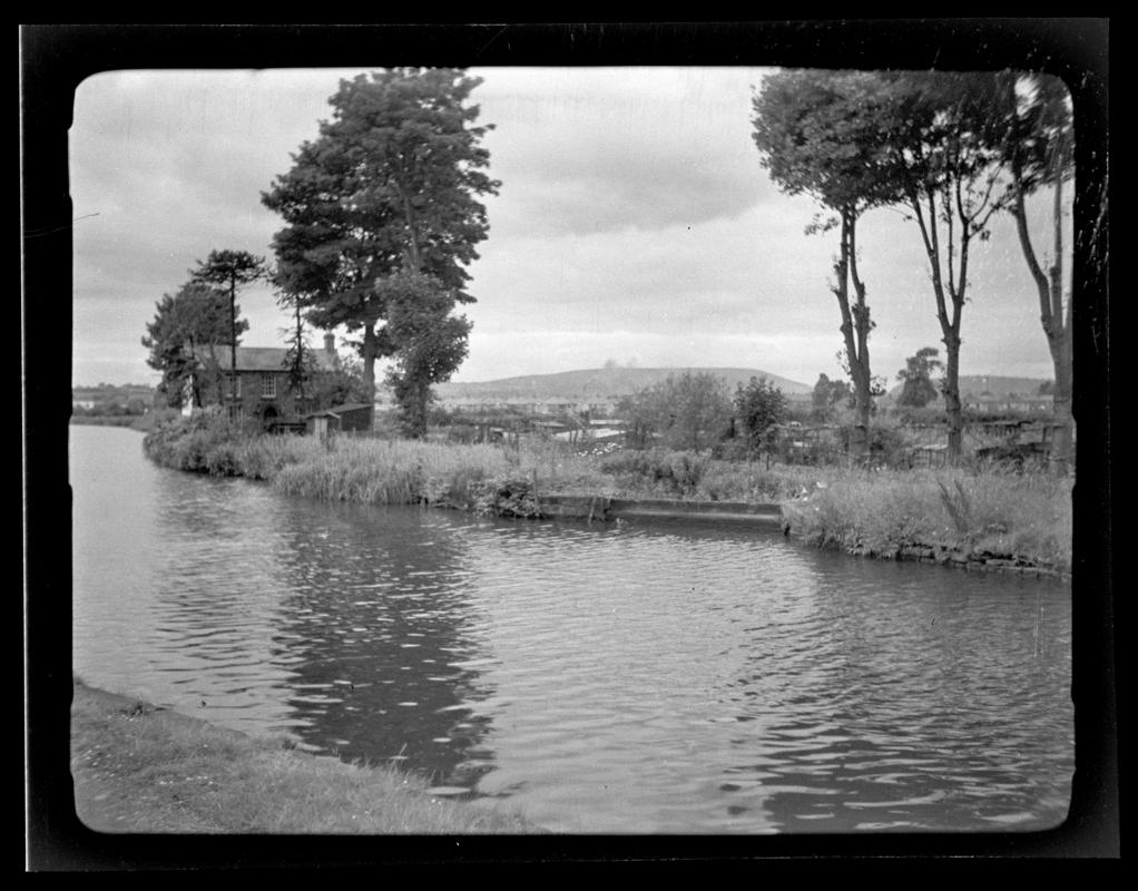 Glamorganshire Canal, negative
