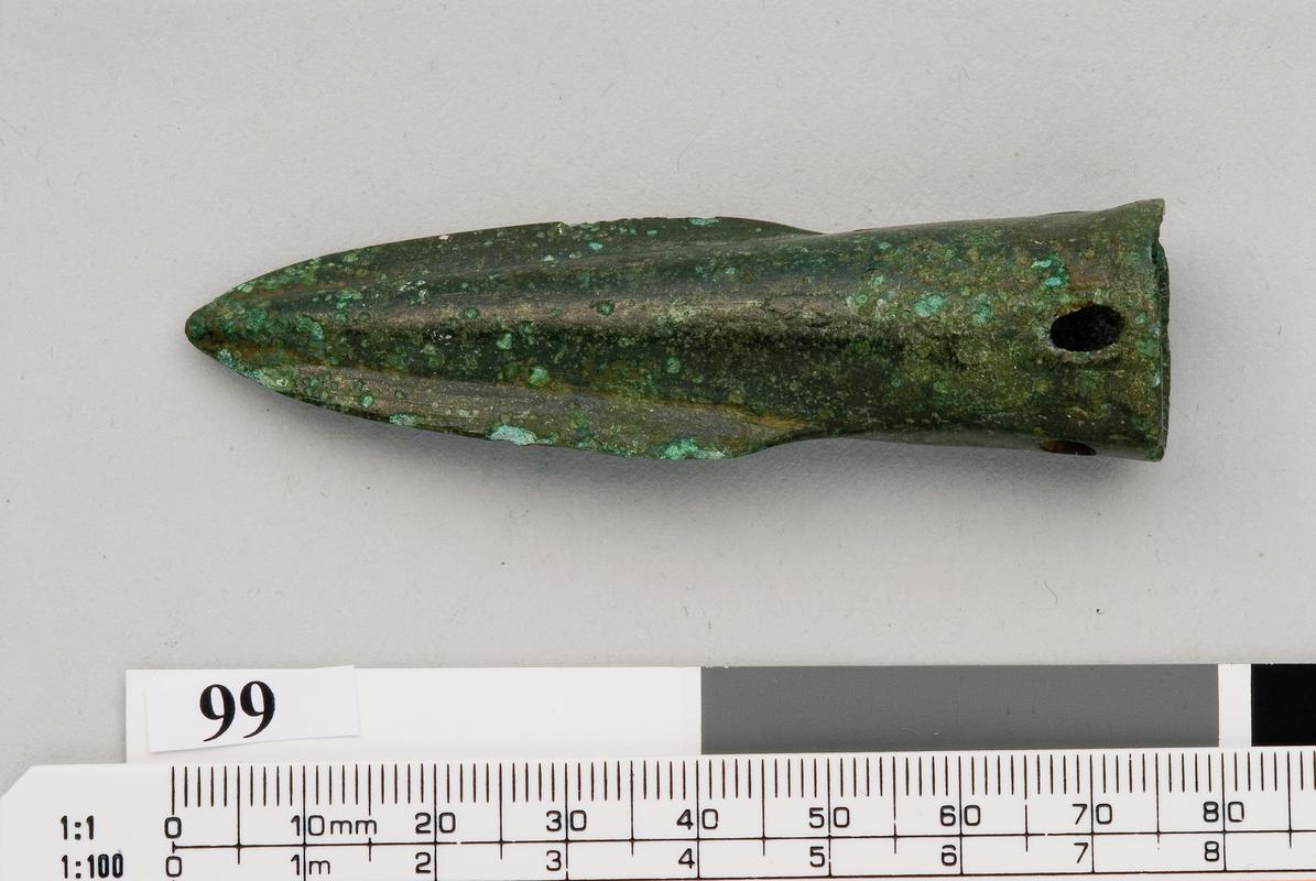 Bronze Age bronze spearhead