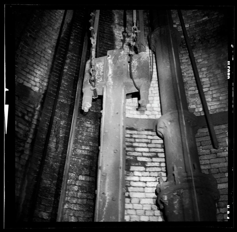 Marine Colliery, negative