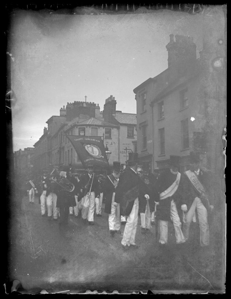 Quarter plate glass negative
