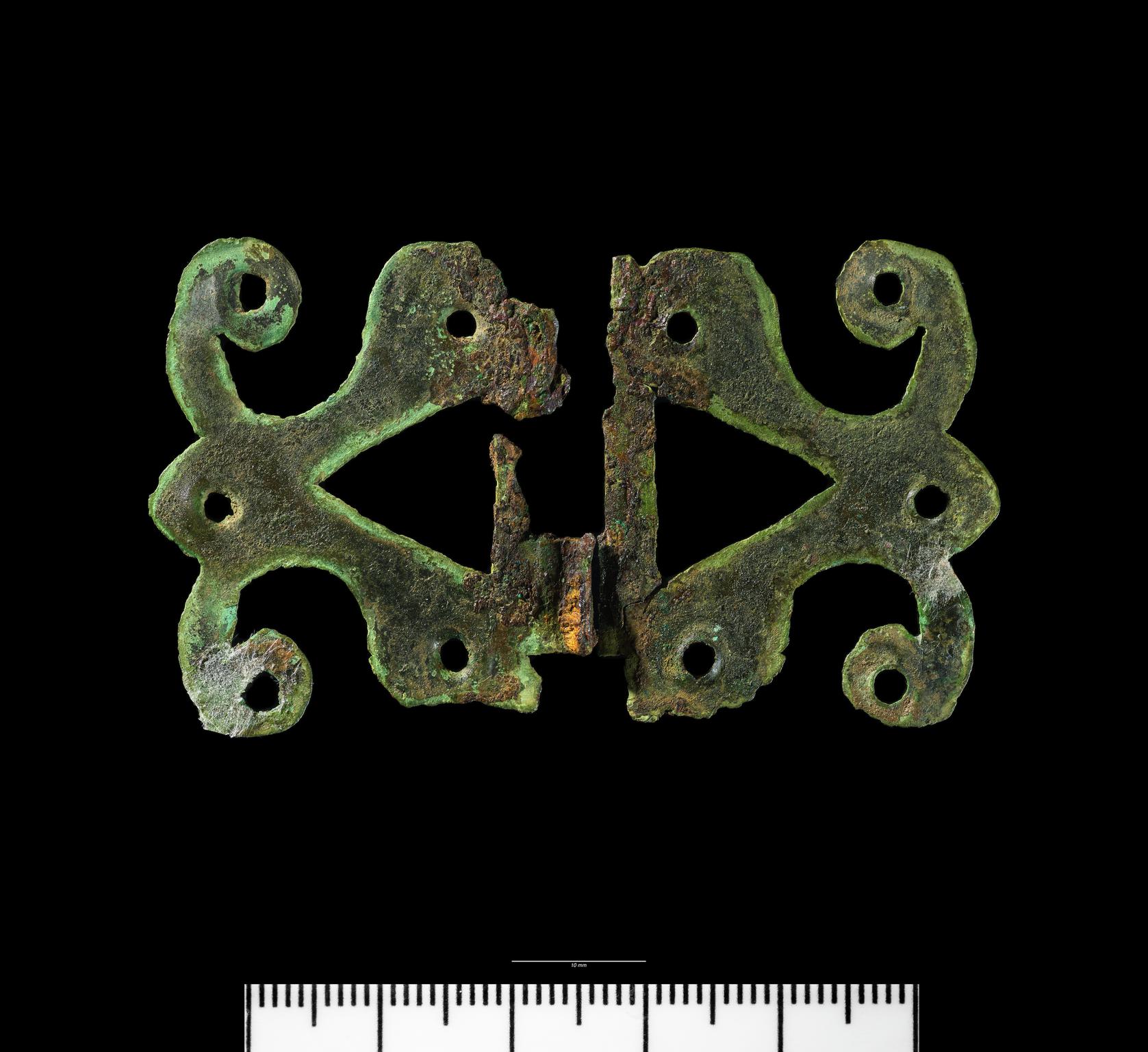 Roman copper alloy lorica segmentata lobate hinge