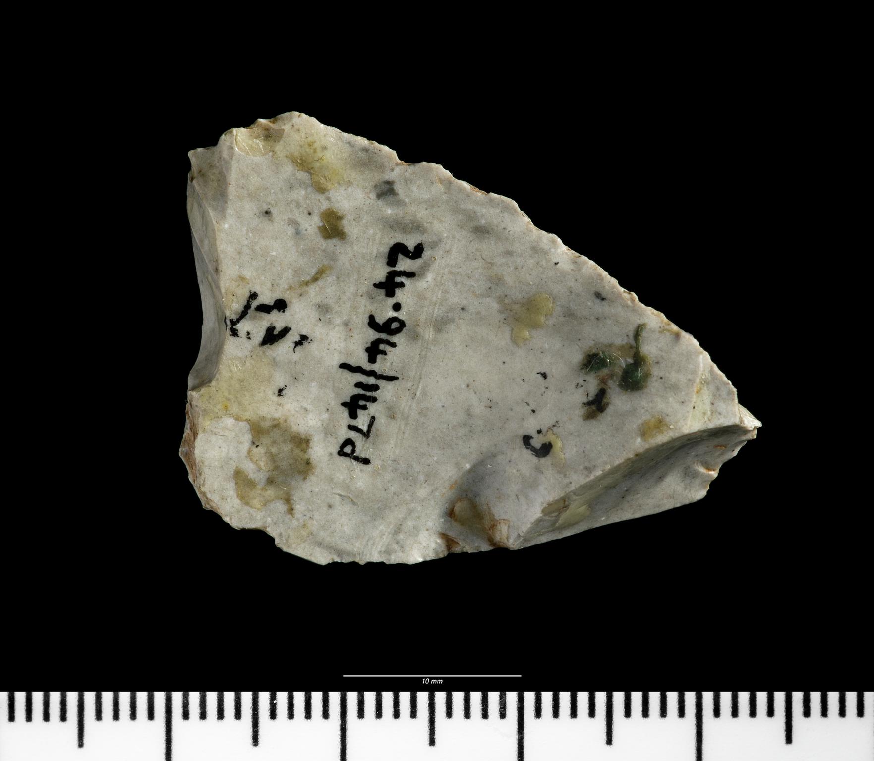 Upper Palaeolithic flint scraper / burin