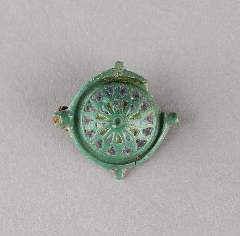 Roman copper alloy umbonate brooch