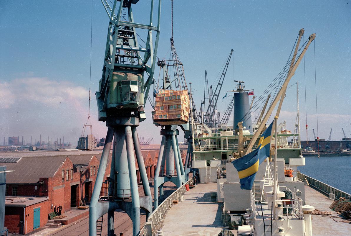 Importing fruit, Cardiff Docks, film negative