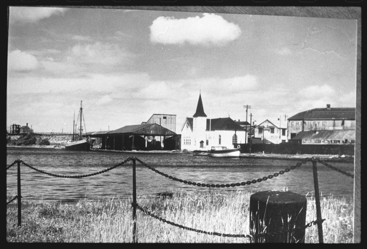 Cardiff Docks, negative