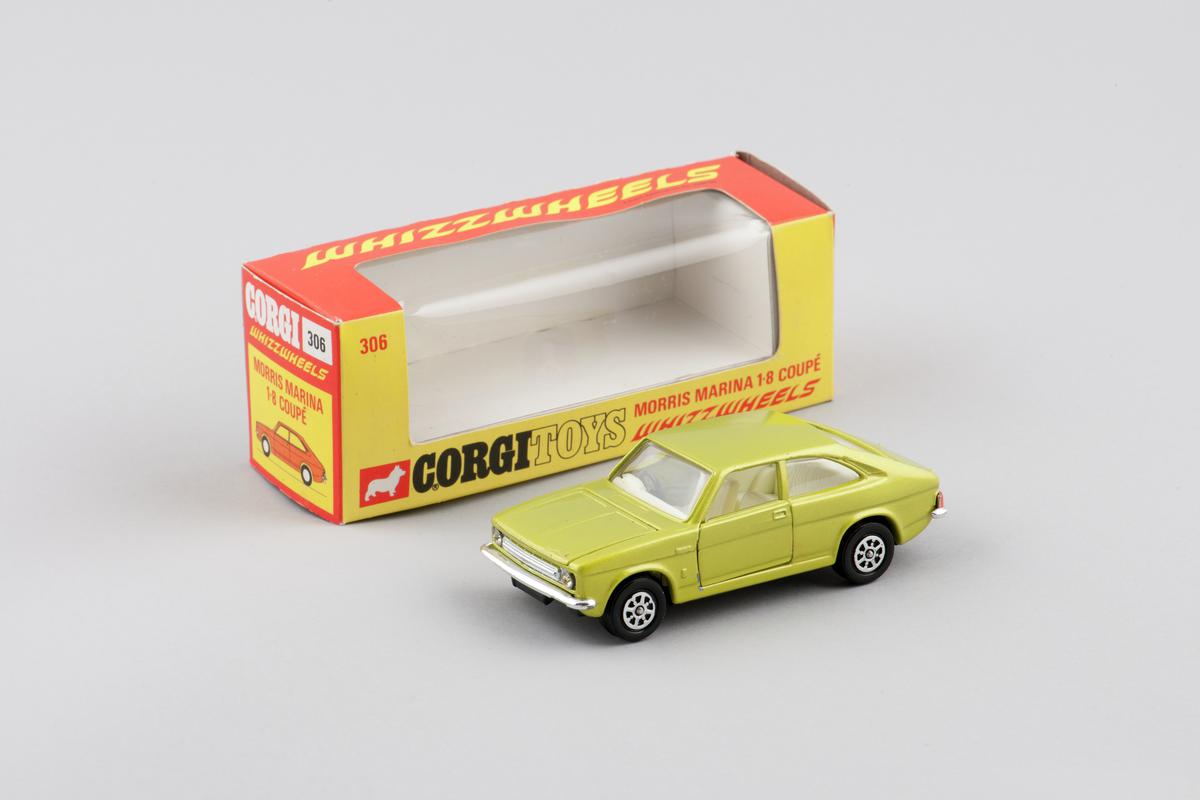 Morris Marina 1.8 Coupe model and original box