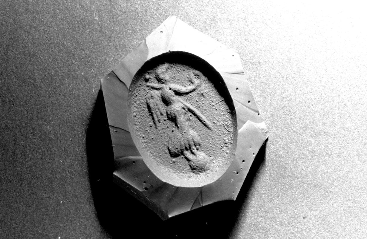 Roman intaglio (Winged Victory)