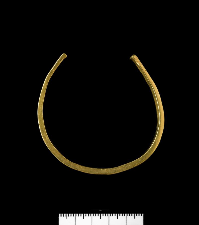 Bronze Age gold bracelet, armlet or anklet