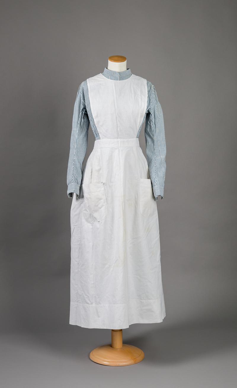 Dress and apron, 1914 - 1918