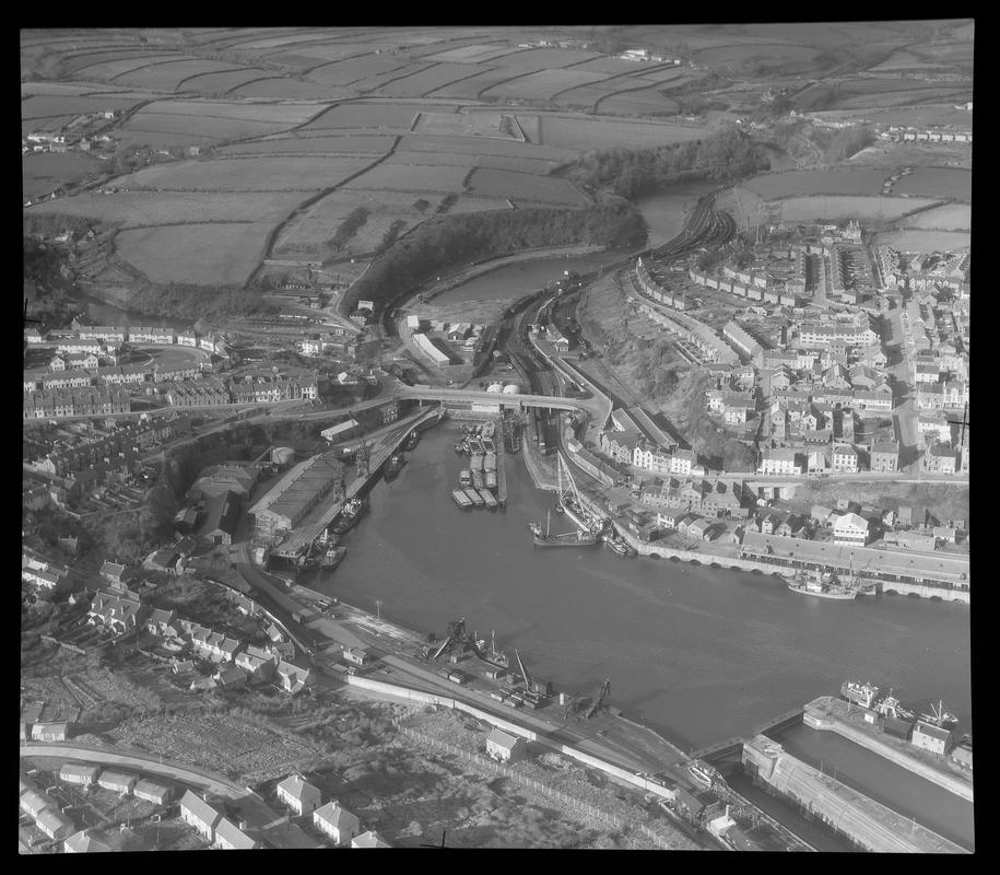 Milford Haven, negative