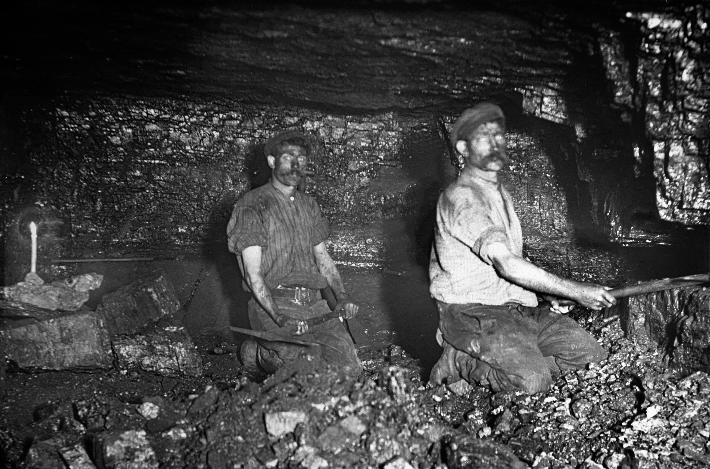 Baldwin's Clog & Legging Mine, Pontypool, photograph