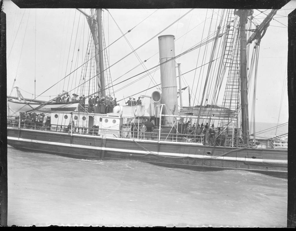 TERRA NOVA leaving Cardiff, 1910, glass negative