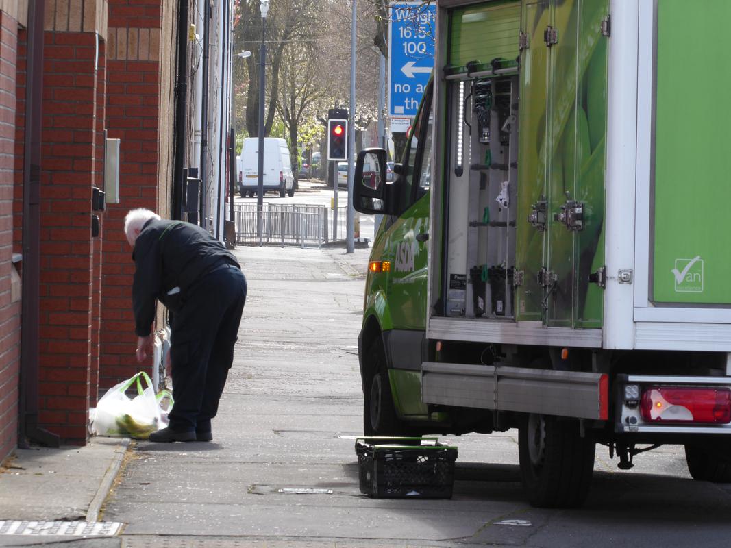 Ffotograff (digidol) | photograph (digital)