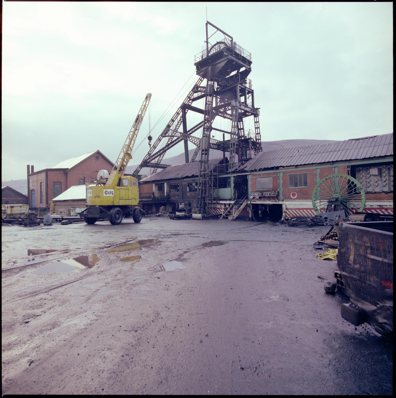 Deep Duffryn Colliery, negative