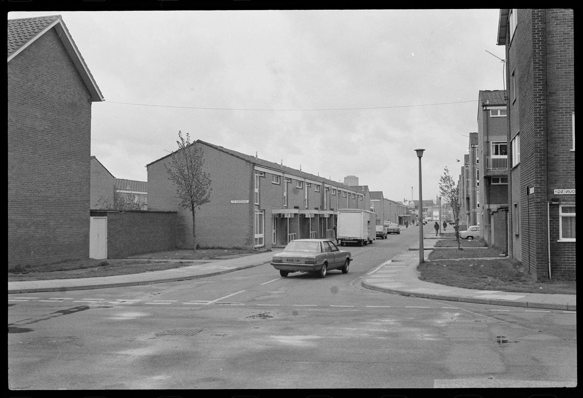 Butetown, negative