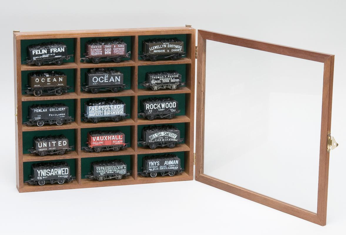 15 coal wagon models in display box