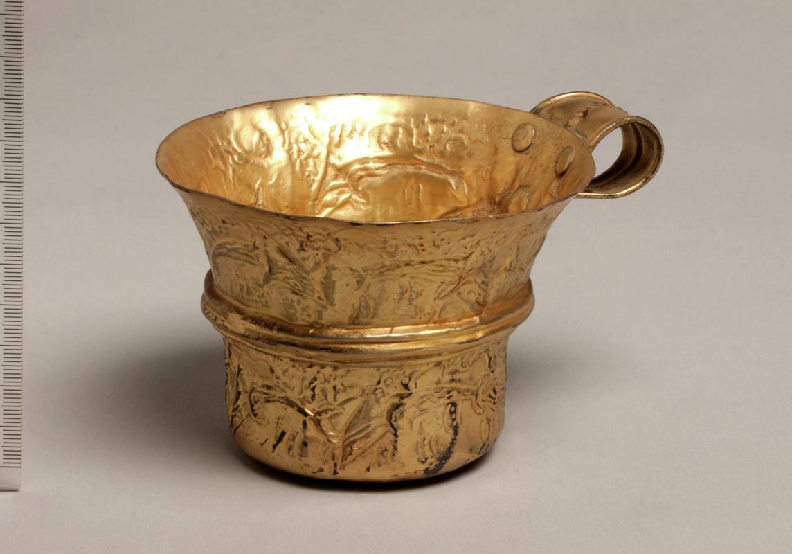 Mycenean gold cup (Replica)