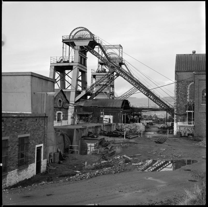 Black and white film negative showing the upcast and downcast shafts, Coegnant Colliery, 25 November 1981.  '25 Nov 1981' is transcribed from original negative bag.  Appears to be identical to 2009.3/2076.