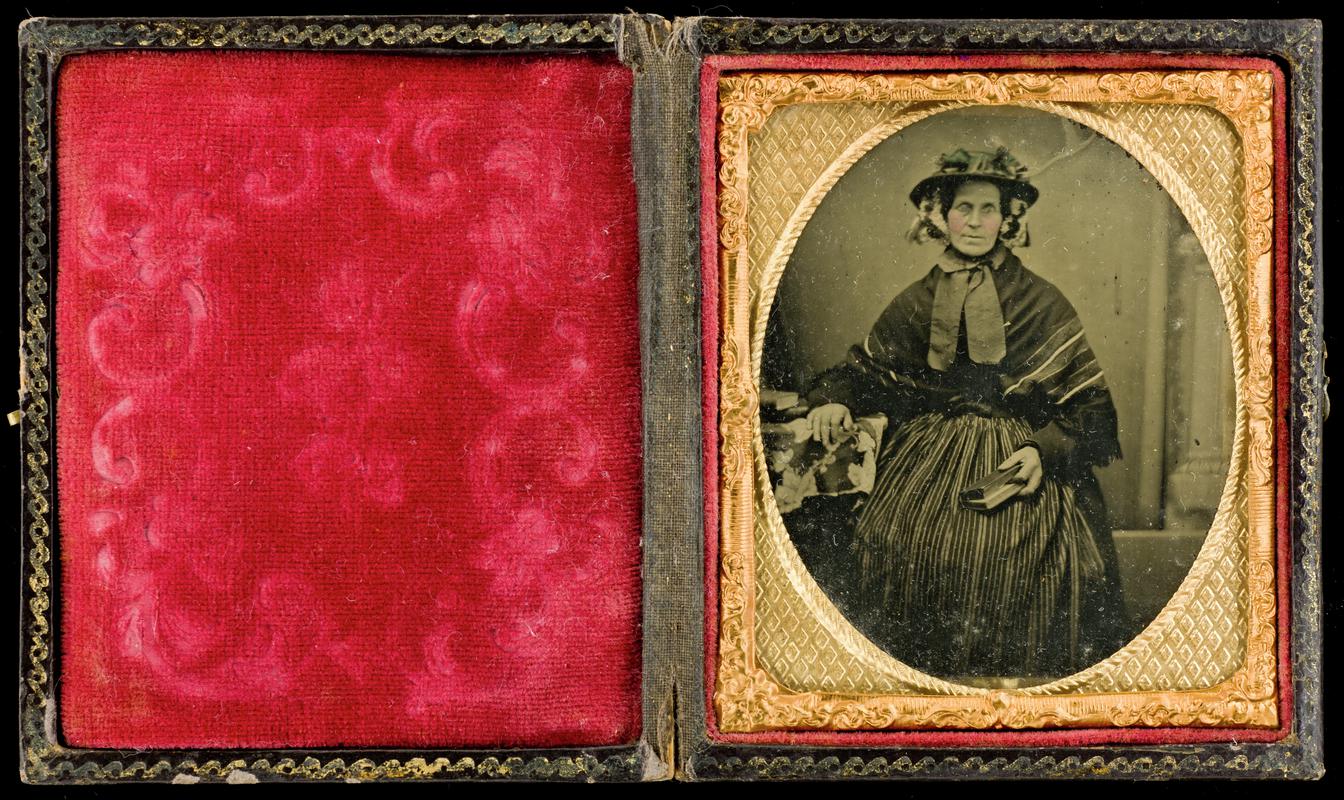 Case with portrait of a lady, c.1880