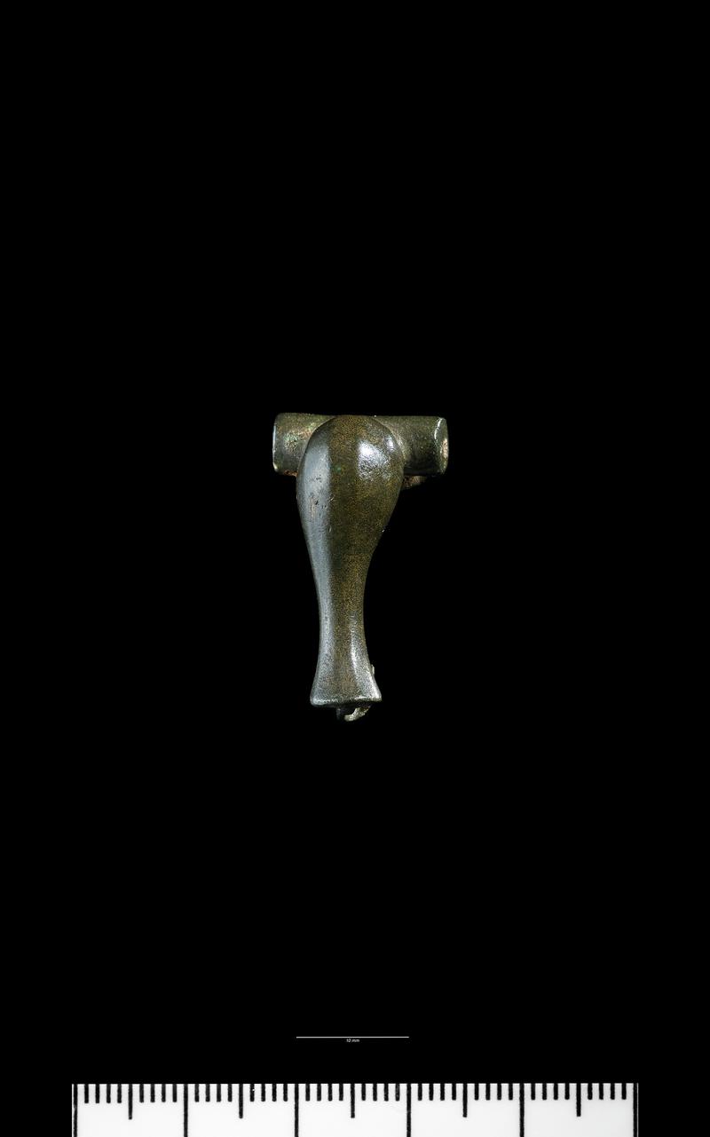 Roman copper alloy knee brooch