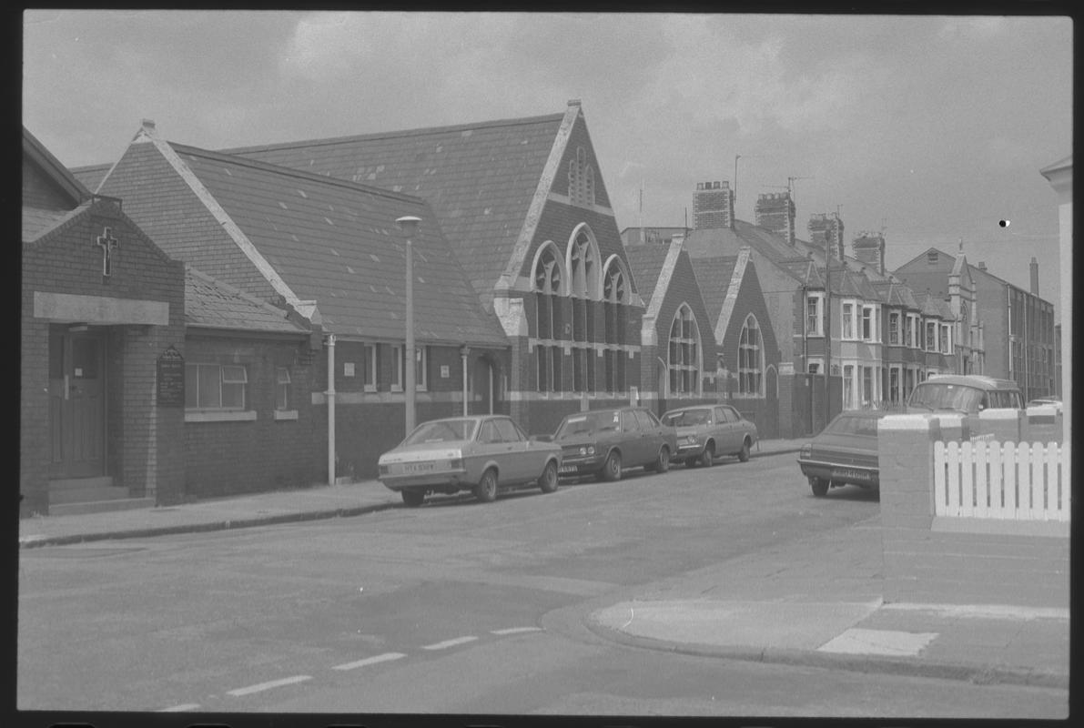 Butetown, negative