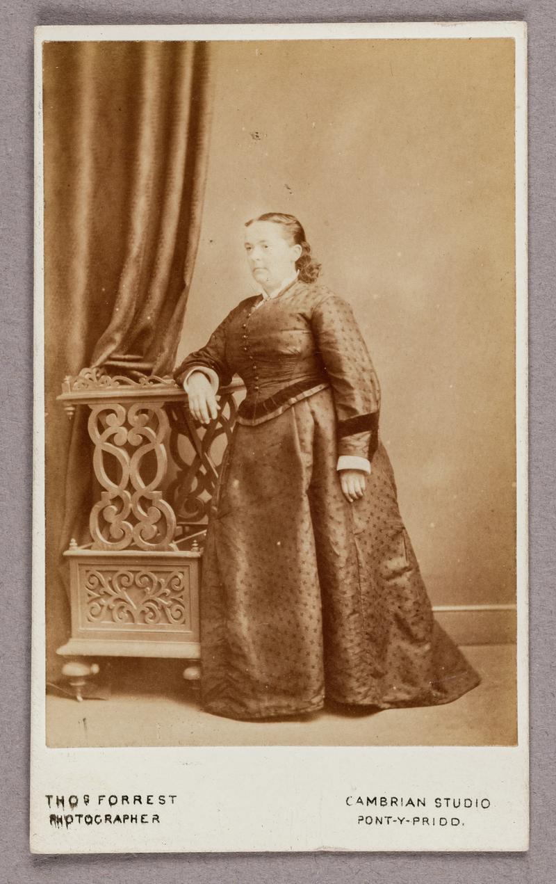 Photograph of Gwenhiolan Iarlles Morganwg Price, elder daughter of Dr William Price.