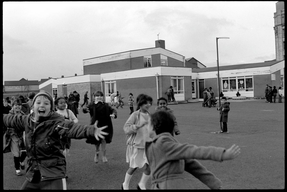 Butetown, negative