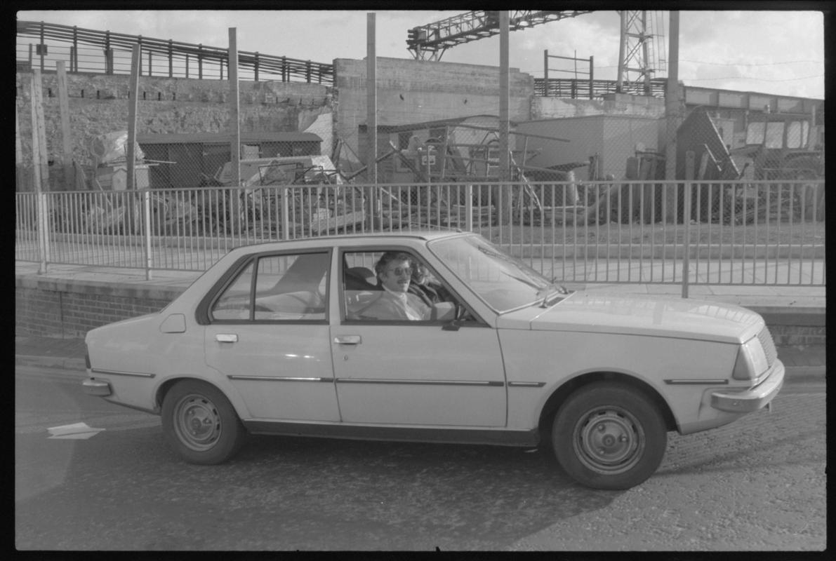 Butetown, negative